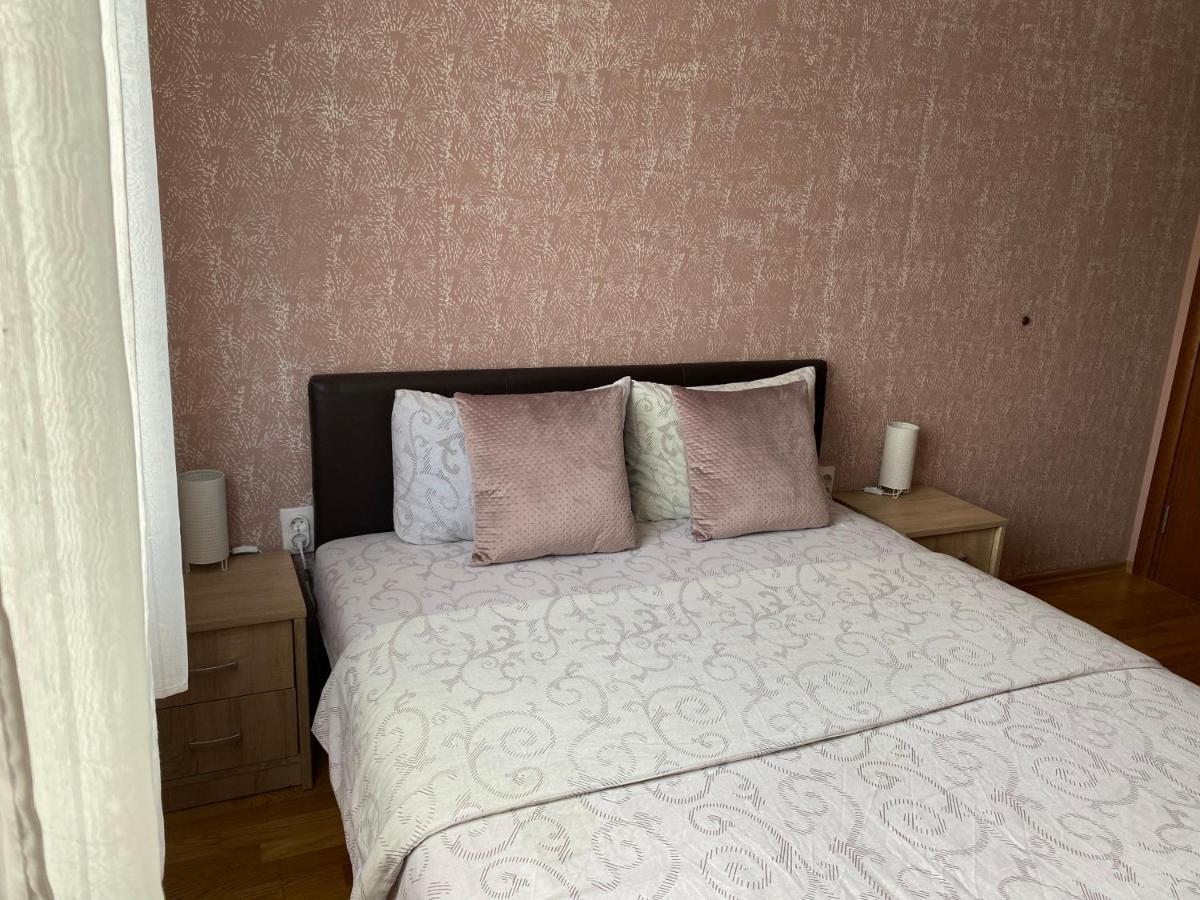Apartman Oaza Apartment Novi Sad Exterior photo